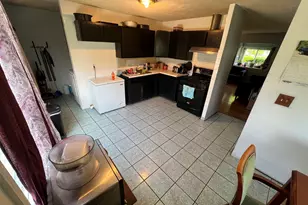 757 Crestwood Dr, Aurora, IL 60506 - Photo 9