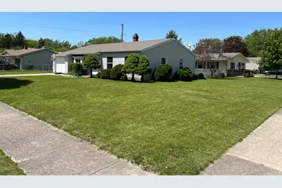 757 Crestwood Drive, Aurora, IL 60506 - Photo 1