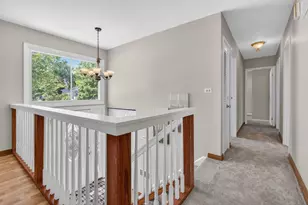 418 Charlestown Dr, Bolingbrook, IL 60440 - Photo 5