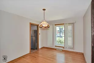 5532 Oak Center Dr, Oak Lawn, IL 60453 - Photo 11