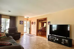 804 Grant St, Harvard, IL 60033 - Photo 13