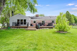 240 Park Crest Dr, Freeport, IL 61032 - Photo 23