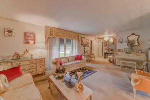 126 Denell Dr, Crete, IL 60417 - Photo 11