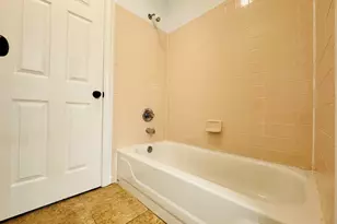 2760 Cedar Glade Dr, Naperville, IL 60564 - Photo 9