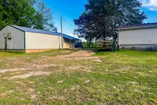 4920 Mt Moriah Rd, Harrisburg, IL 62946 - Photo 9