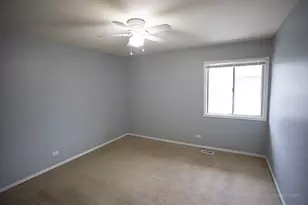 6048 Kit Carson Dr, Hanover Park, IL 60133 - Photo 9