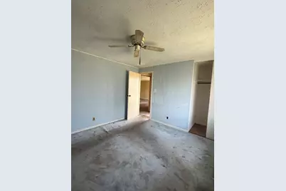 8750 S Kilbourn Avenue, Hometown, IL 60456 - Photo 11