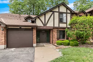 11240 Sycamore Ln, Palos Hills, IL 60465 - Photo 1