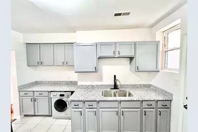 3918 W Augusta Boulevard #2, Chicago, IL 60651 - Photo 13