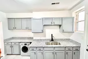 3918 W Augusta Blvd, Chicago, IL 60651 - Photo 13
