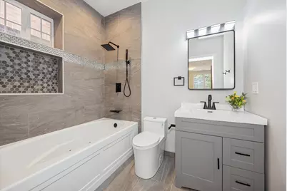 2008 W Addison Street #2, Chicago, IL 60618 - Photo 17