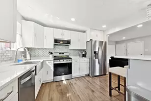 14949 Lakeview Dr, Orland Park, IL 60462 - Photo 3
