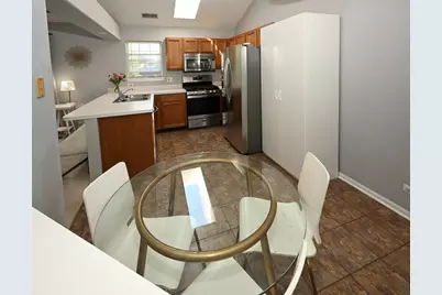 2208 Lake Ridge Drive #2208, Glendale Heights, IL 60139 - Photo 11