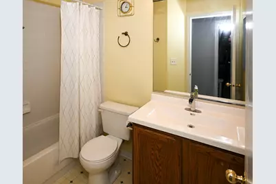 2208 Lake Ridge Drive #2208, Glendale Heights, IL 60139 - Photo 19