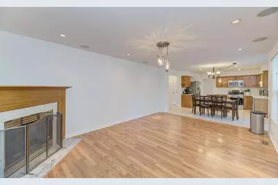 1446 Woodscreek Circle, Crystal Lake, IL 60014 - Photo 23