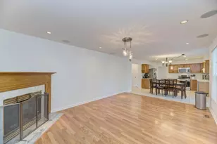 1446 Woodscreek Cir, Crystal Lake, IL 60014 - Photo 23