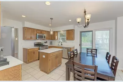 1446 Woodscreek Circle, Crystal Lake, IL 60014 - Photo 19