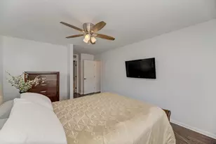 1446 Woodscreek Cir, Crystal Lake, IL 60014 - Photo 29