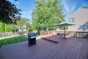 1446 Woodscreek Cir, Crystal Lake, IL 60014 - Photo 41