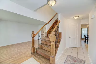 1446 Woodscreek Circle, Crystal Lake, IL 60014 - Photo 5