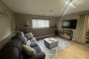 2506 Hatfield Ct, Elgin, IL 60123 - Photo 9