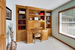 524 Edinburgh Ln, West Dundee, IL 60118 - Photo 11