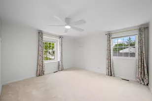 1925 Cloverdale Ct, Schaumburg, IL 60194 - Photo 31