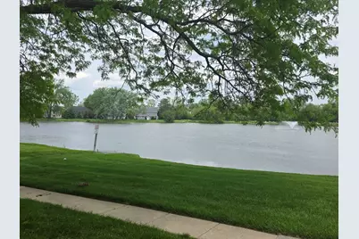 422 N Lake Shore Drive #422, Palatine, IL 60067 - Photo 3