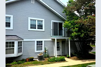 422 N Lake Shore Drive #422, Palatine, IL 60067 - Photo 1