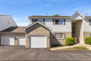 965 Constance Ln, Sycamore, IL 60178 - Photo 1