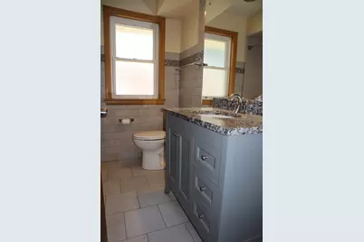 8755 S Fairfield Avenue, Evergreen Park, IL 60805 - Photo 11