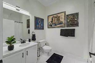 2323 W Pershing Rd, Chicago, IL 60609 - Photo 13