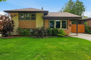 1434 Heidorn Ave, Westchester, IL 60154 - Photo 1