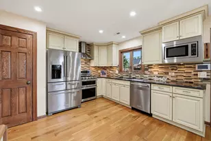 1434 Heidorn Ave, Westchester, IL 60154 - Photo 7
