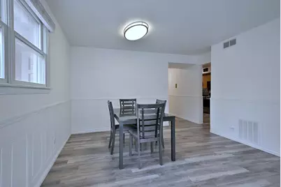 333 S East Avenue #202, Oak Park, IL 60302 - Photo 9
