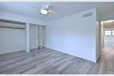 333 S East Avenue #202, Oak Park, IL 60302 - Photo 25