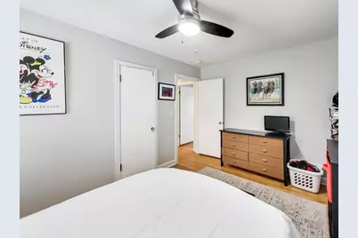 213 E Ellis Avenue, Libertyville, IL 60048 - Photo 17