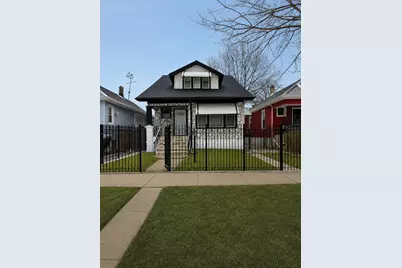 12019 S Perry Avenue, Chicago, IL 60628 - Photo 1