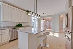 [Address not provided], Buffalo Grove, IL 60089 - Photo 7