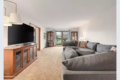 612 Stuart Drive, Carol Stream, IL 60188 - Photo 5
