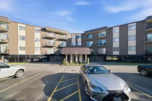 9840 S Pulaski Rd, Oak Lawn, IL 60453 - Photo 1