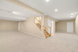 794 Pheasant Trail, Saint Charles, IL 60174 - Photo 21