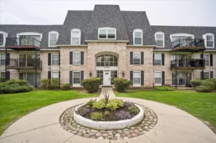 5400 Carriageway Dr, Rolling Meadows, IL 60008 - Photo 1