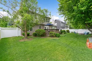 110 St Germain Pl, Saint Charles, IL 60175 - Photo 27