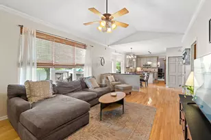 110 St Germain Pl, Saint Charles, IL 60175 - Photo 13