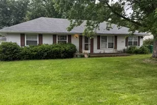 837 W Main St, Braidwood, IL 60408 - Photo 1