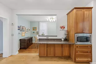 4024 N Bell Ave, Chicago, IL 60618 - Photo 11