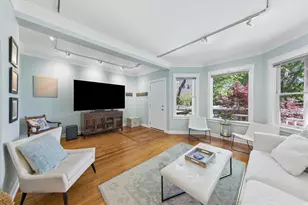 4024 N Bell Ave, Chicago, IL 60618 - Photo 5