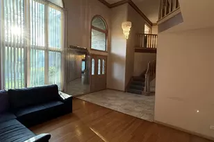 193 Rosedale Ct, Bloomingdale, IL 60108 - Photo 3