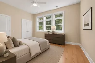819 Foster St, Evanston, IL 60201 - Photo 9